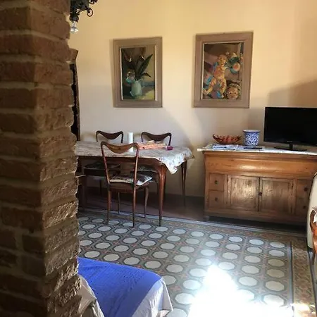 Ary's House -profumo Di Salmastro